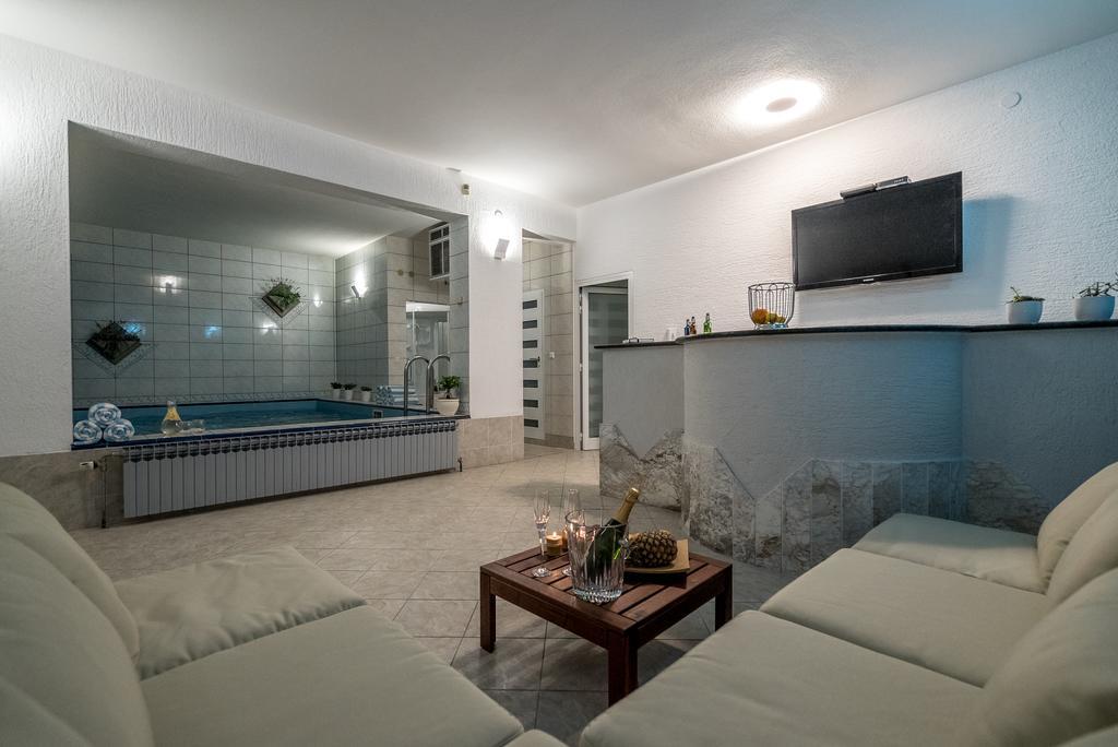 Villa Solis Stobreč エクステリア 写真
